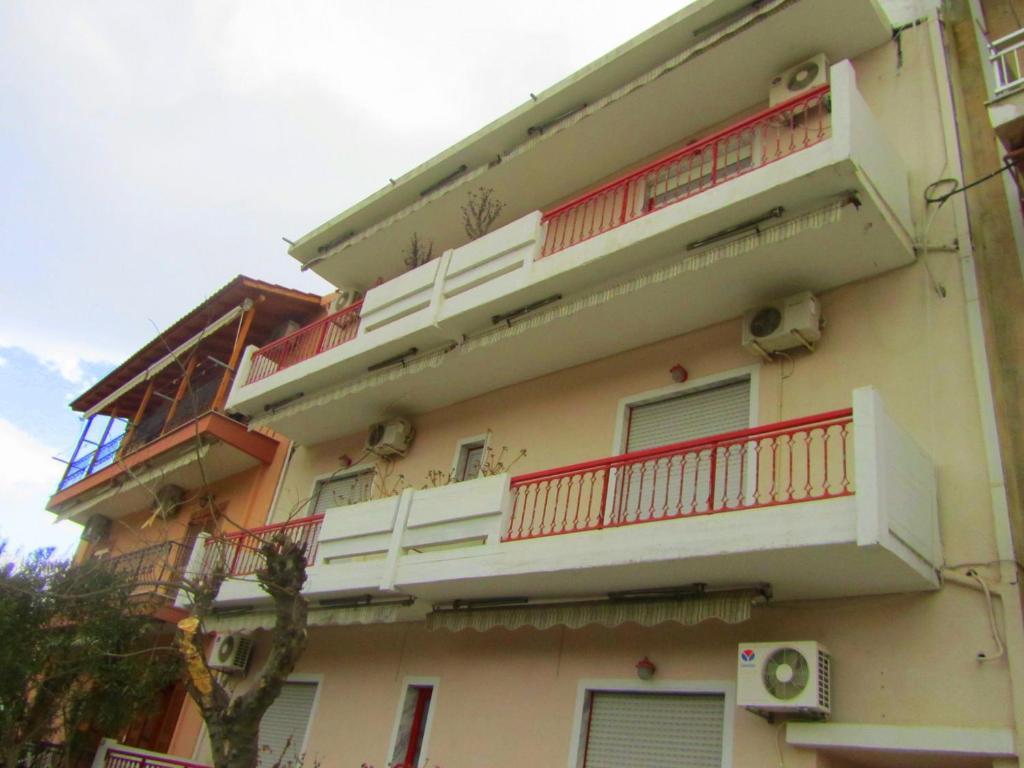 לימנריה Villa Sofia מראה חיצוני תמונה